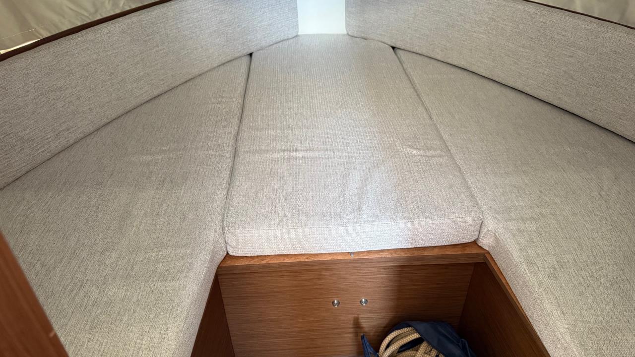 Jeanneau 895 Sport Offshore -22 med Yamaha 2 x F 250 XCB -23