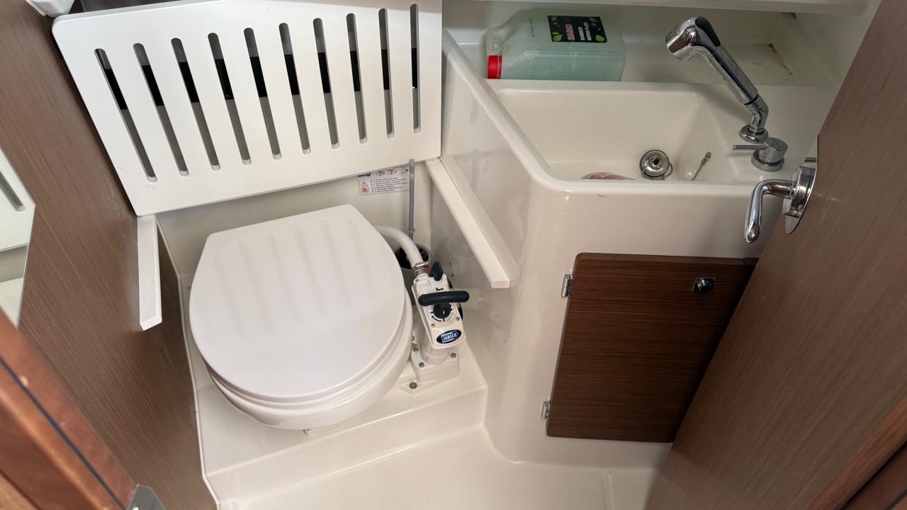 Jeanneau 895 Sport Offshore -22 med Yamaha 2 x F 250 XCB -23