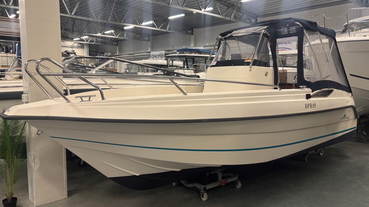 Uttern 6402 med Mercruiser 3,0 L -00