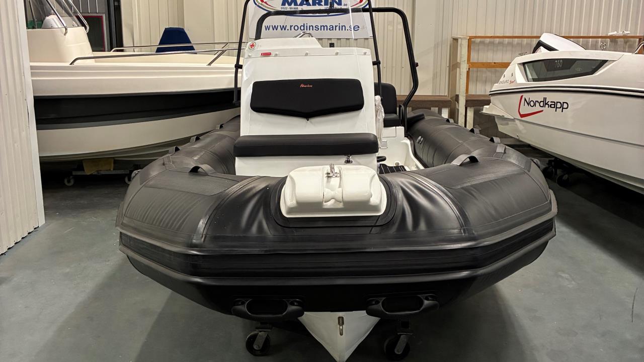 Adventure Vesta 650 HD-22 med Honda DF 150 Vtec-22