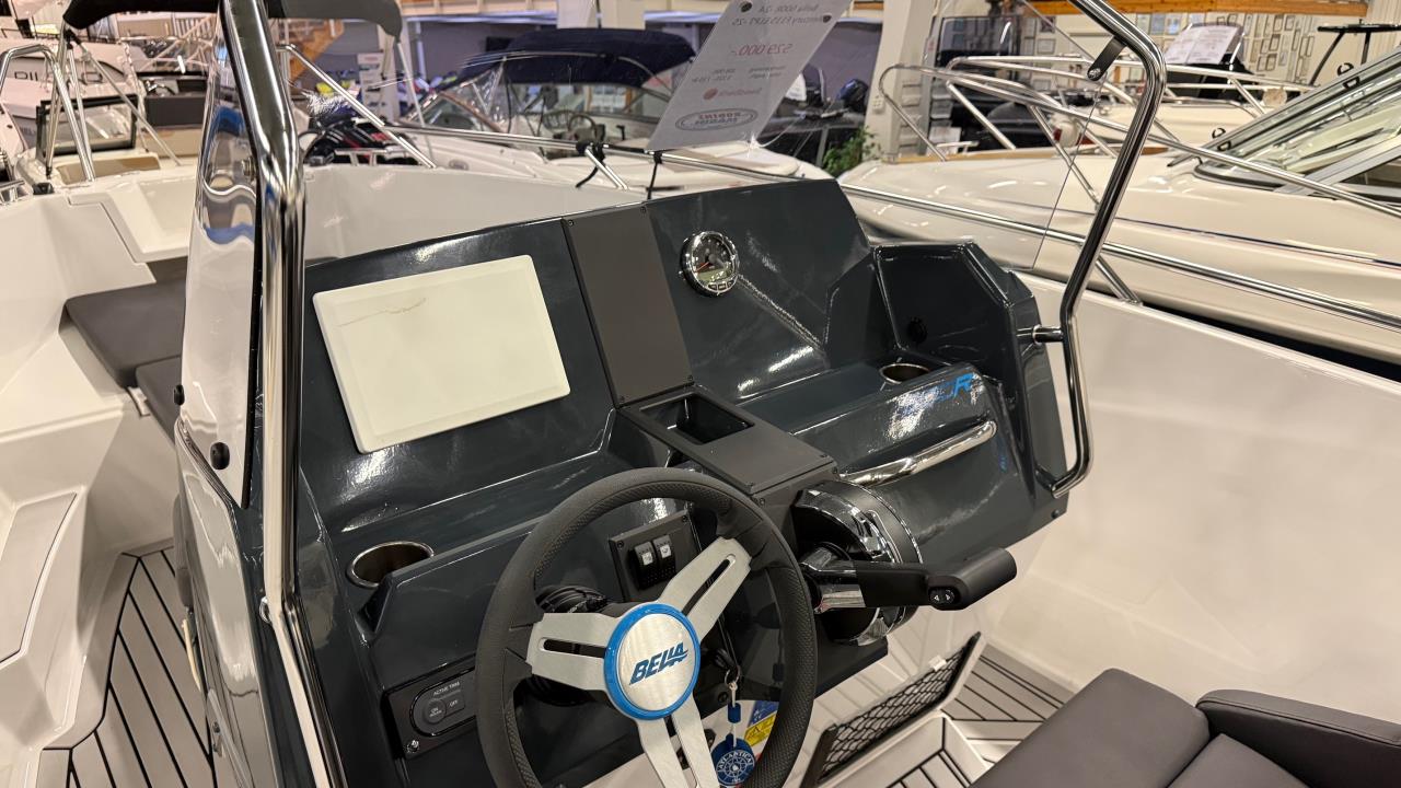 Bella 600R -24 med Mercury F 115 ELPT -25