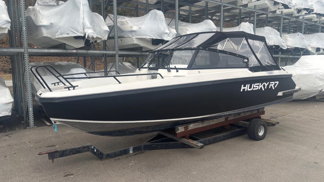 Husky R7 -22 med Yamaha VF175 V-Max -23