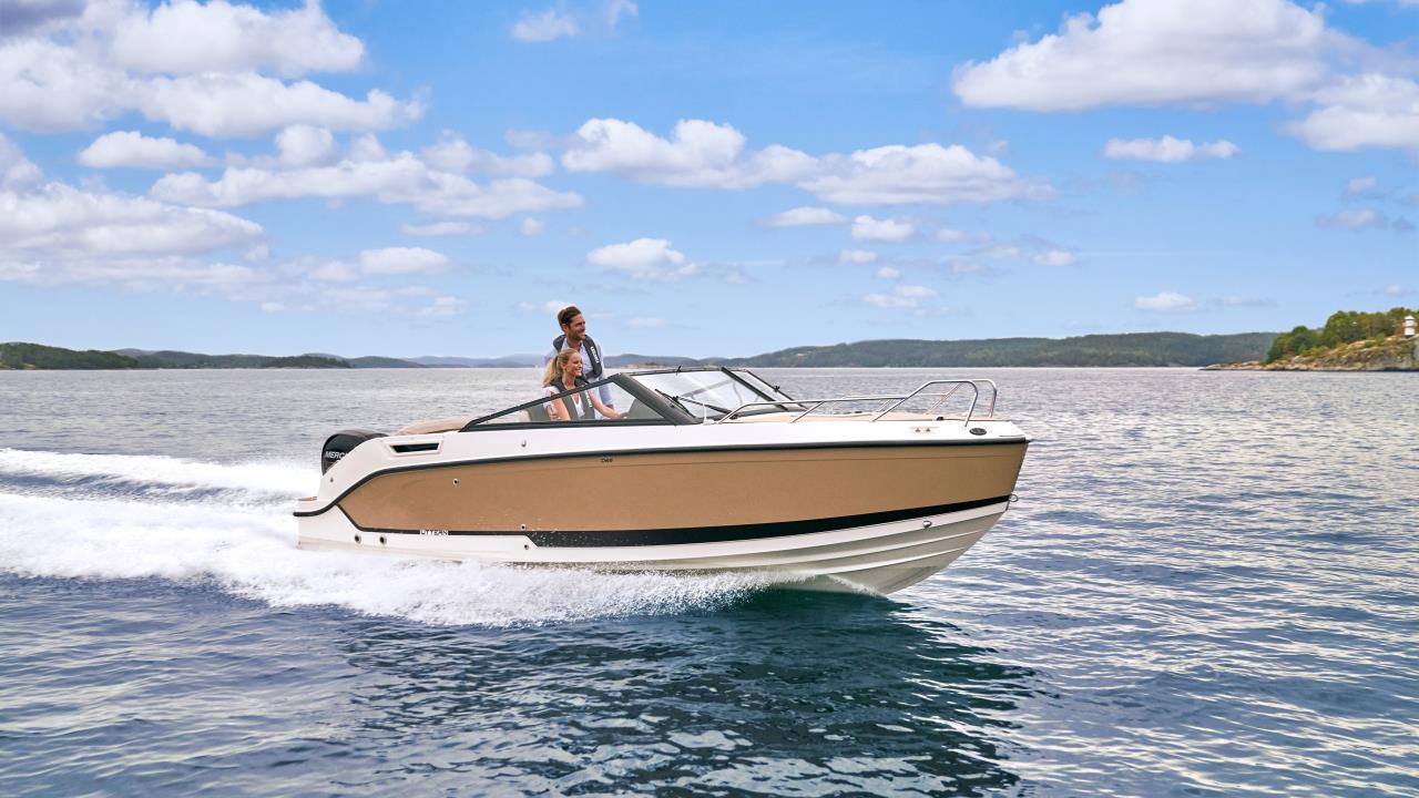 Uttern D 65 -26 Mercury F200XL DTS V6 -26 Vit båt & motor!