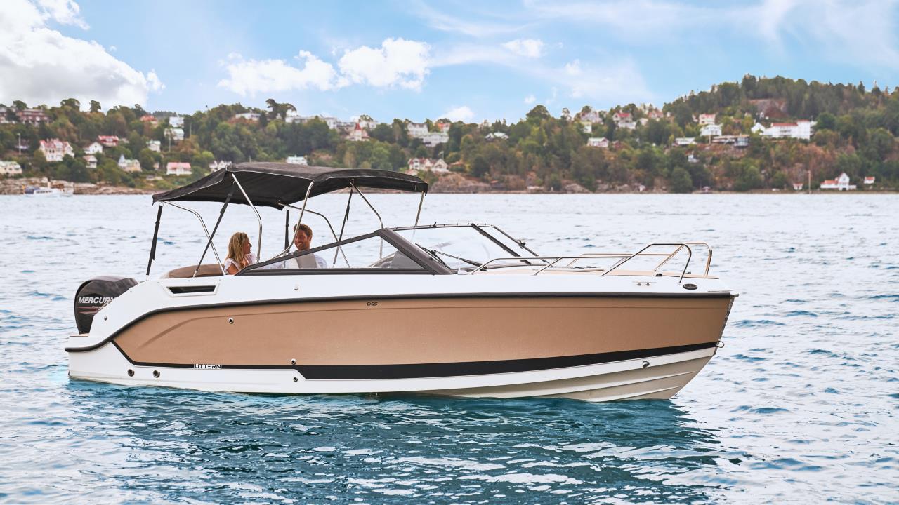 Uttern D 65 -26 Mercury F200XL DTS V6 -26 Vit båt & motor!