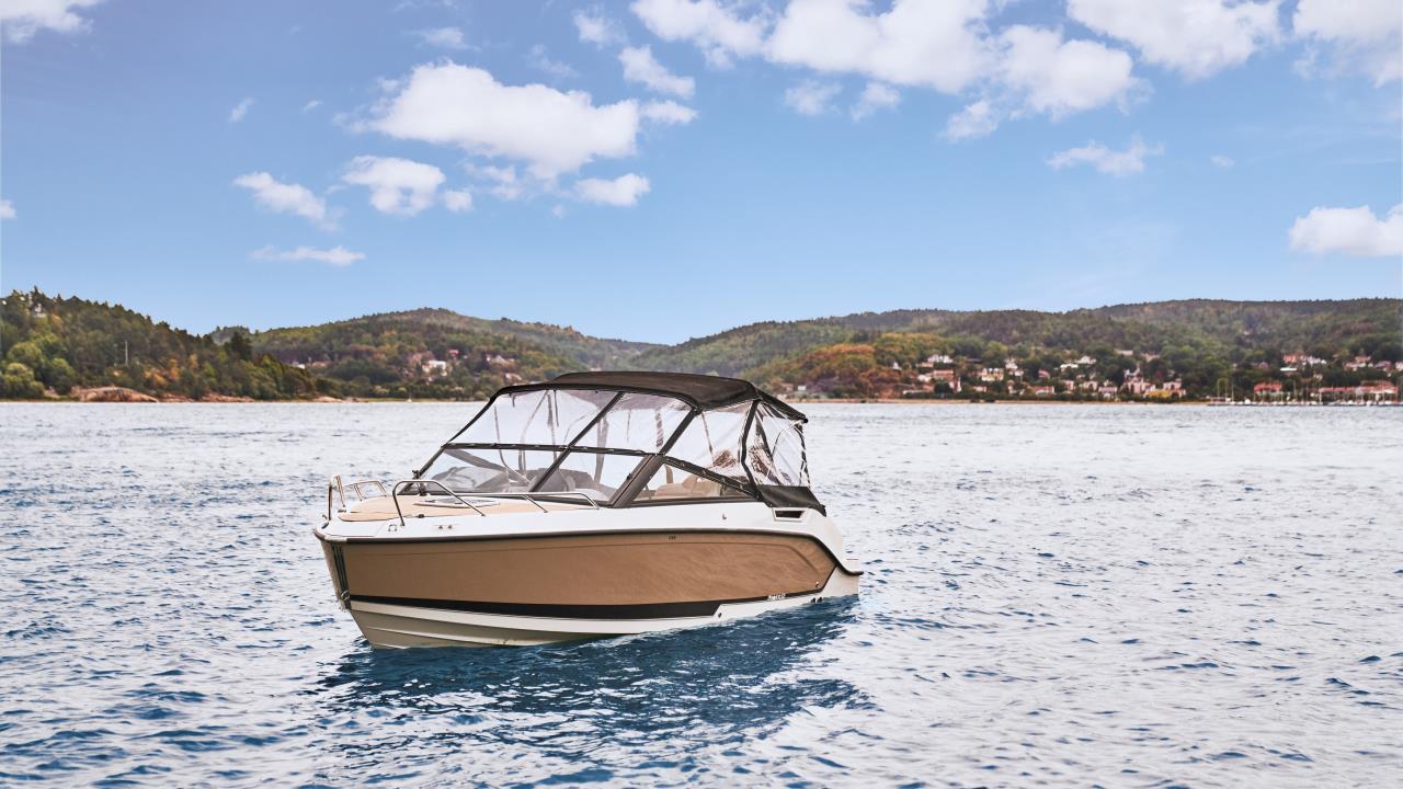 Uttern D 65 -26 Mercury F200XL DTS V6 -26 Vit båt & motor!