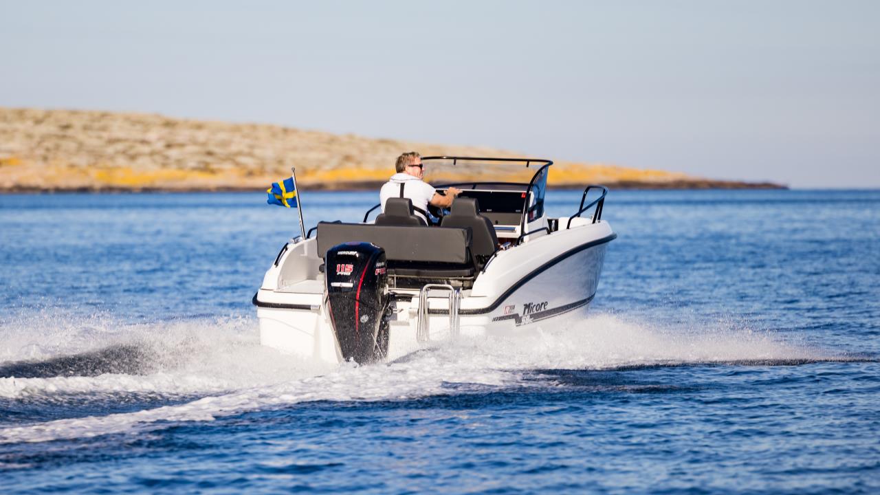 Micore 58SC -24 R-Design Mercury F115 Pro XS -24 All Inclusive