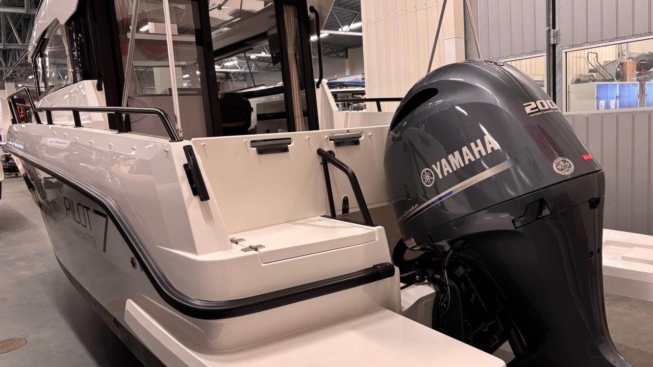 Finnmaster P7W -23 med Yamaha F200 XCA -25