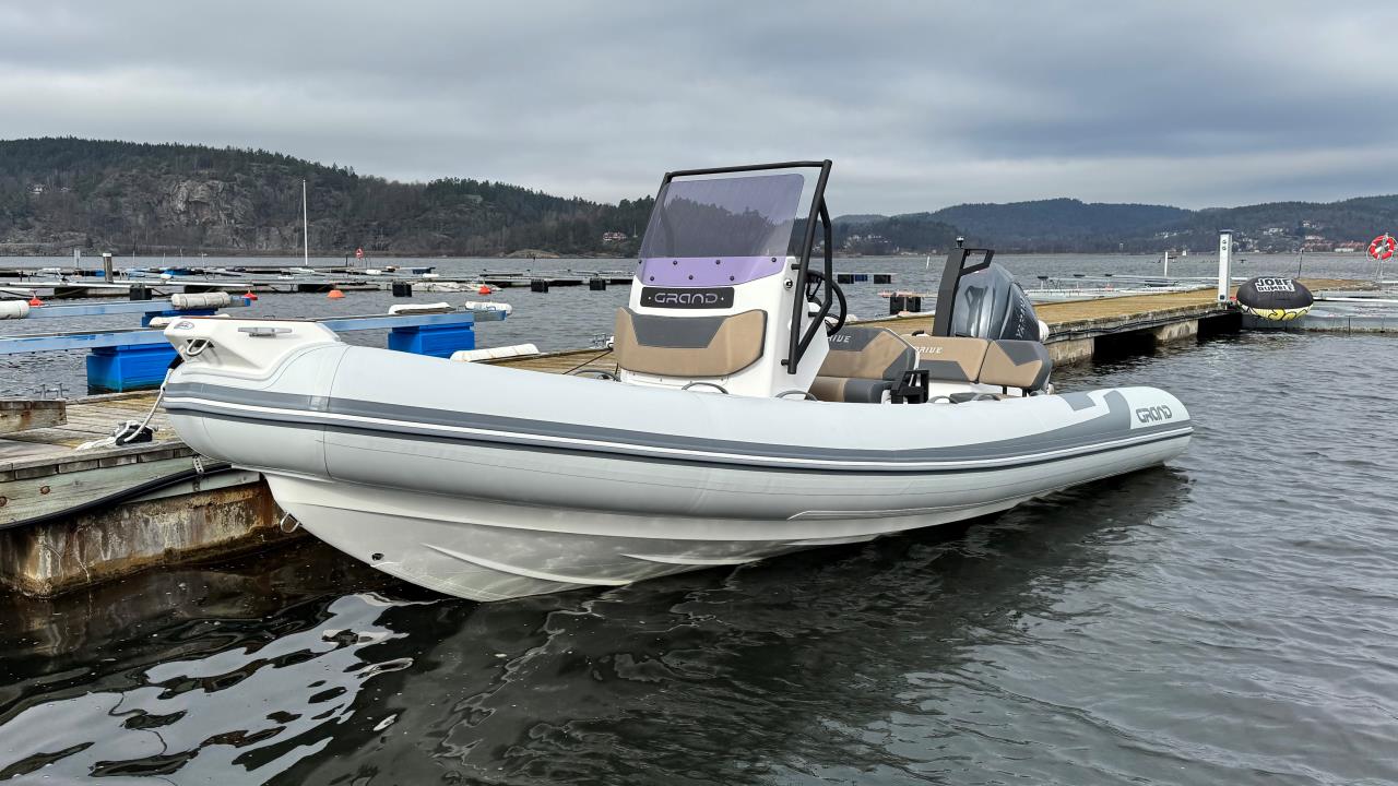 Grand 600 Lux -24 med Yamaha F 150 XSA -24