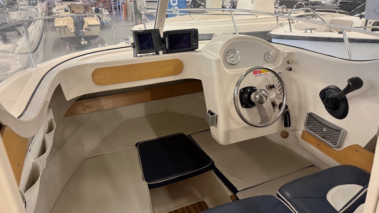 Örnvik 580 Pilothouse-05 med Mercury 90 Optimax-05