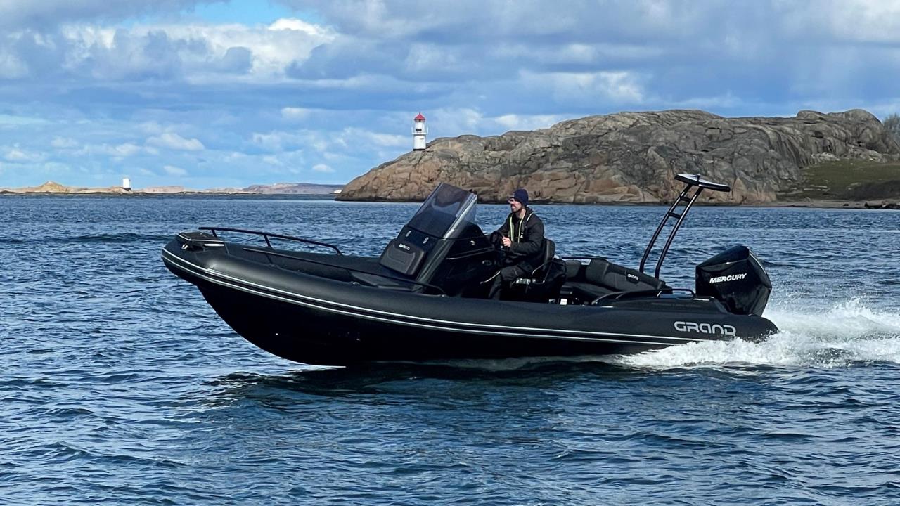 Grand GL 750 BE -24 Mercury F250 XL DTS V-8