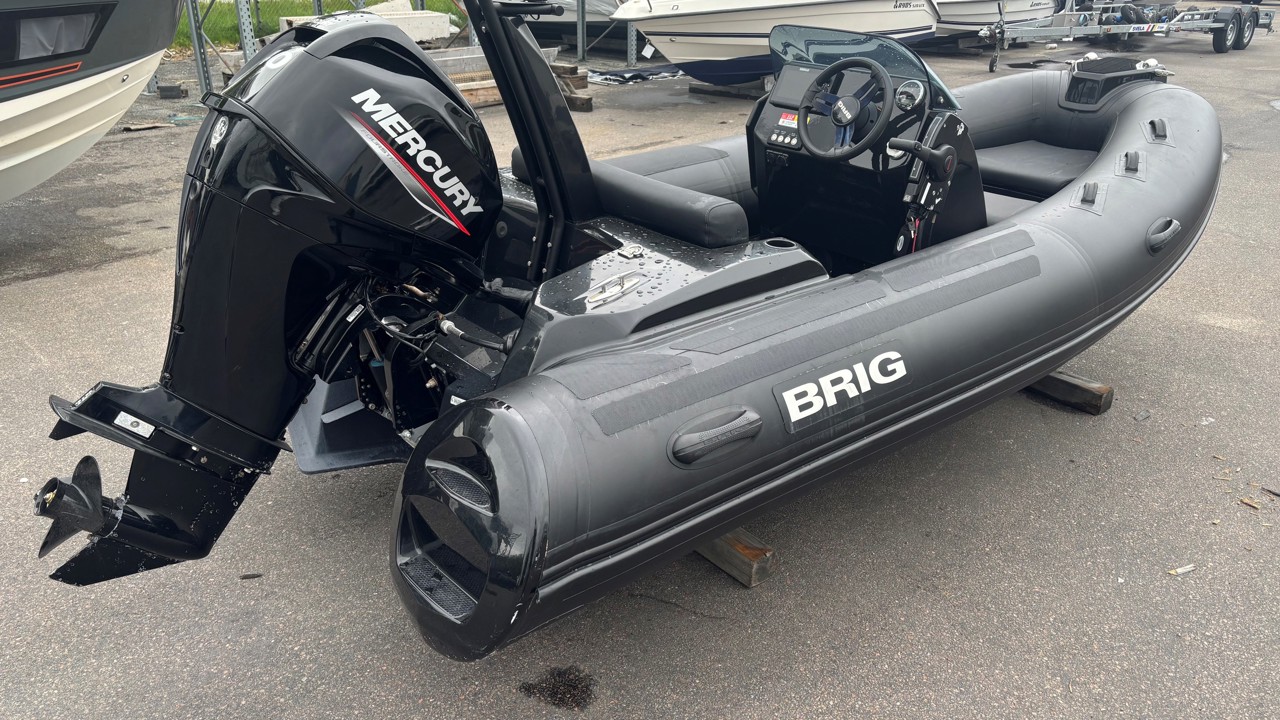 Brig Eagle 4 -22 med Mercury F 40 ELPT -21