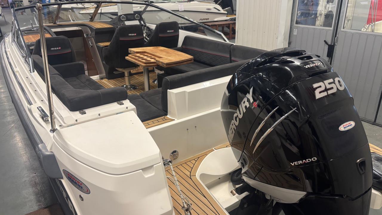 Ibiza 760 Touring med Mercury F250 XL -17