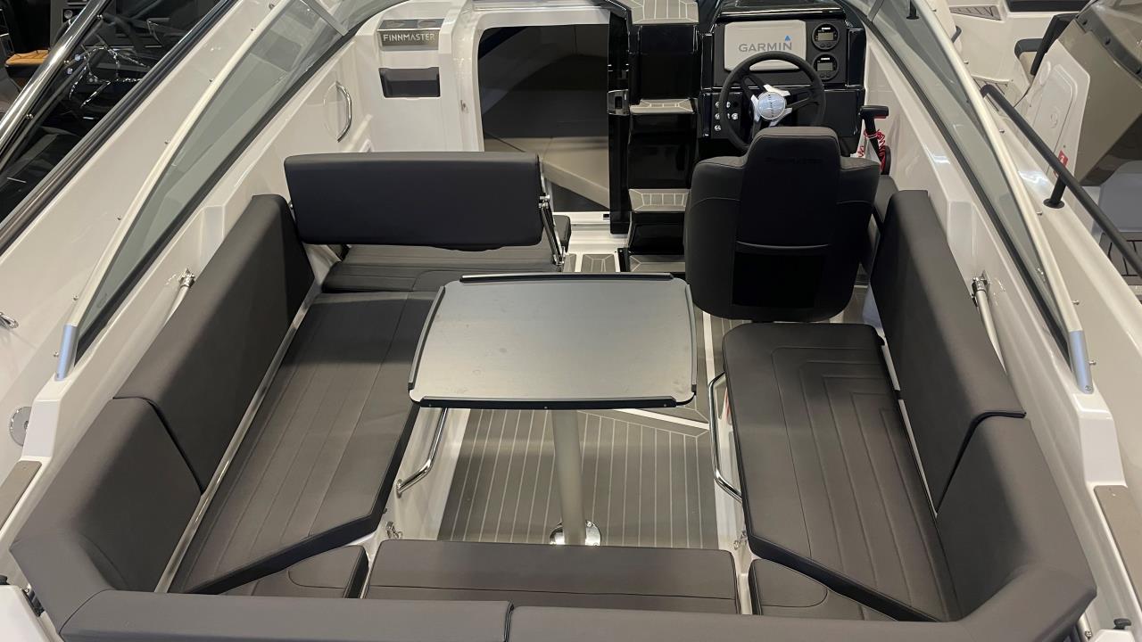 Finnmaster T6 -24 med Yamaha F150 XB -25