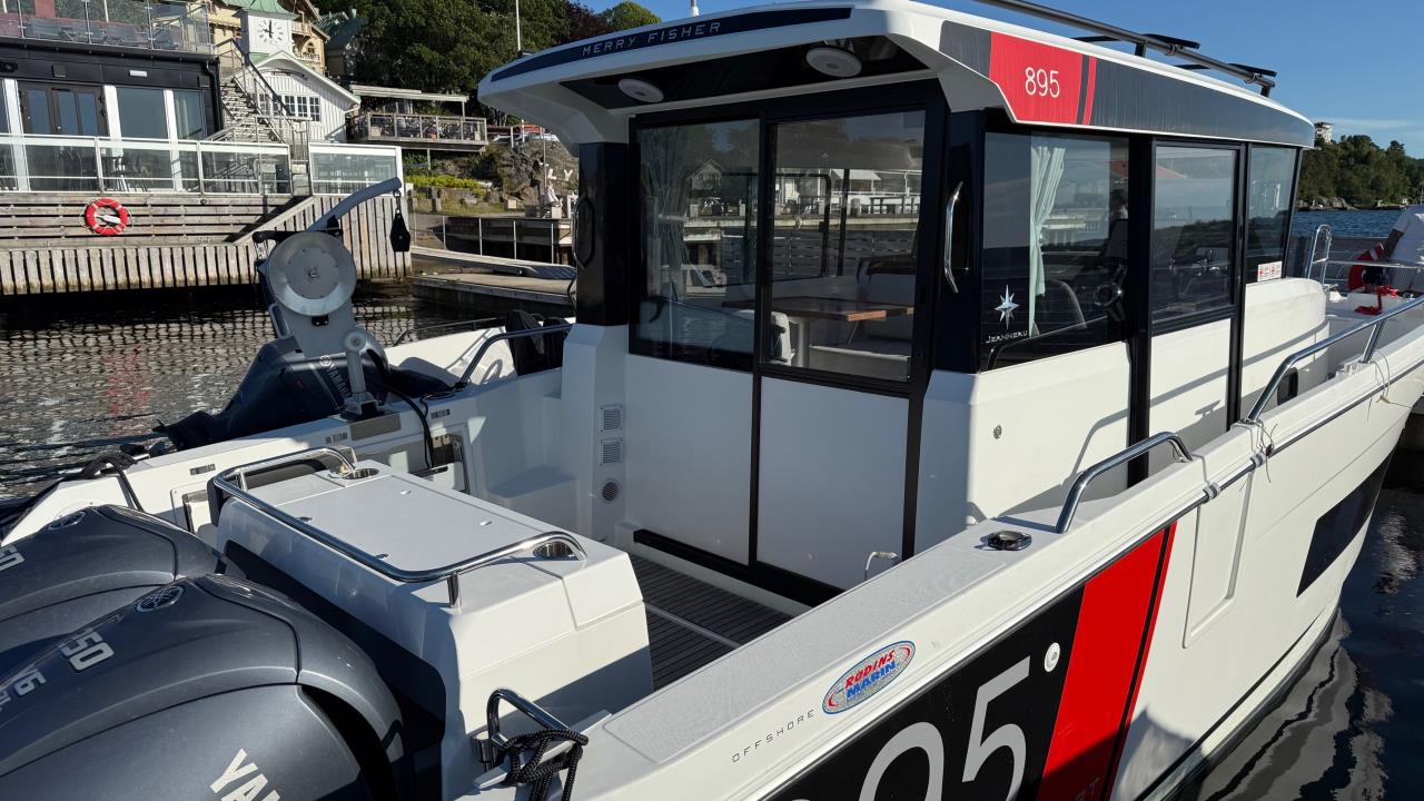 Jeanneau 895 Sport Offshore -22 med Yamaha 2 x F 250 XCB -23