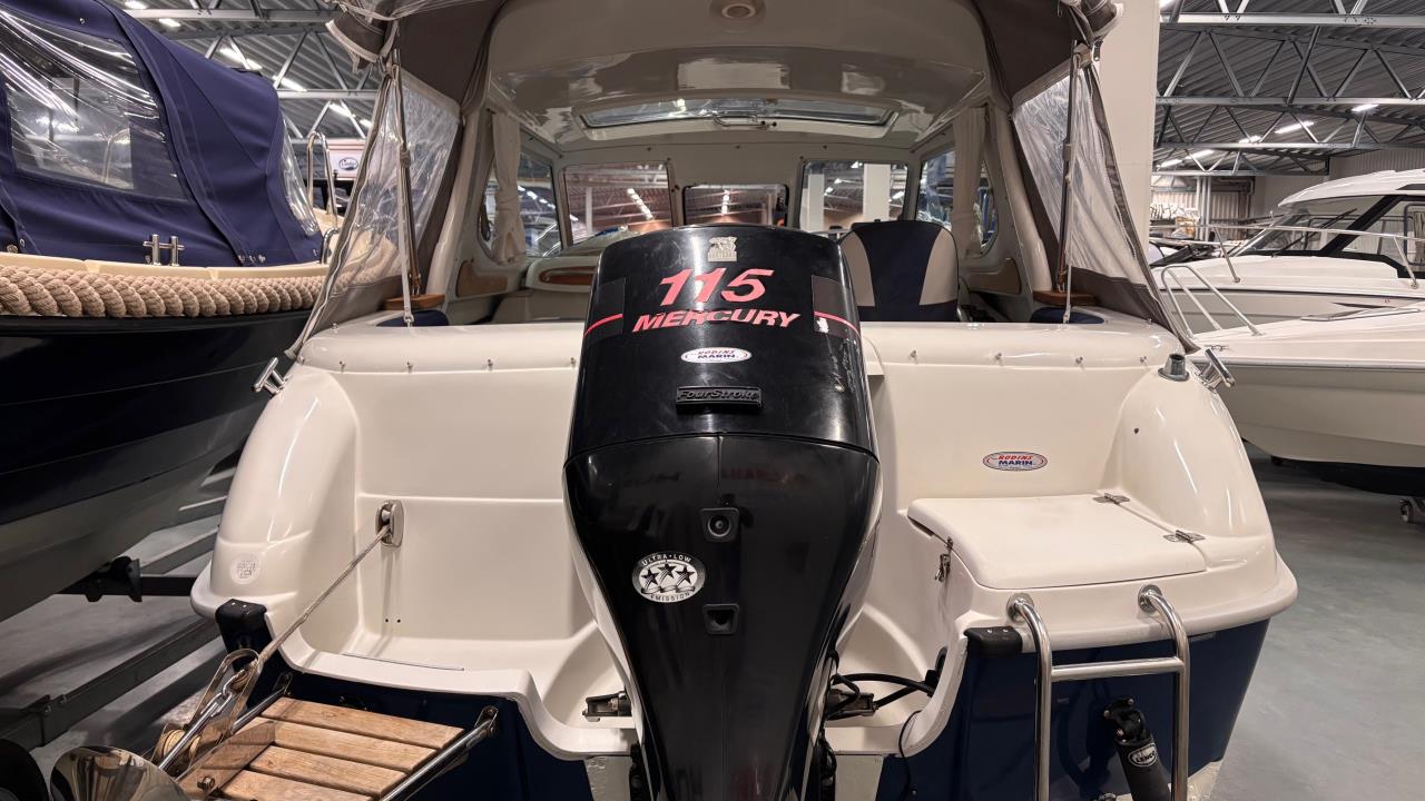 Finnmaster 6100 OC Royal -02 med Mercury F115 -02