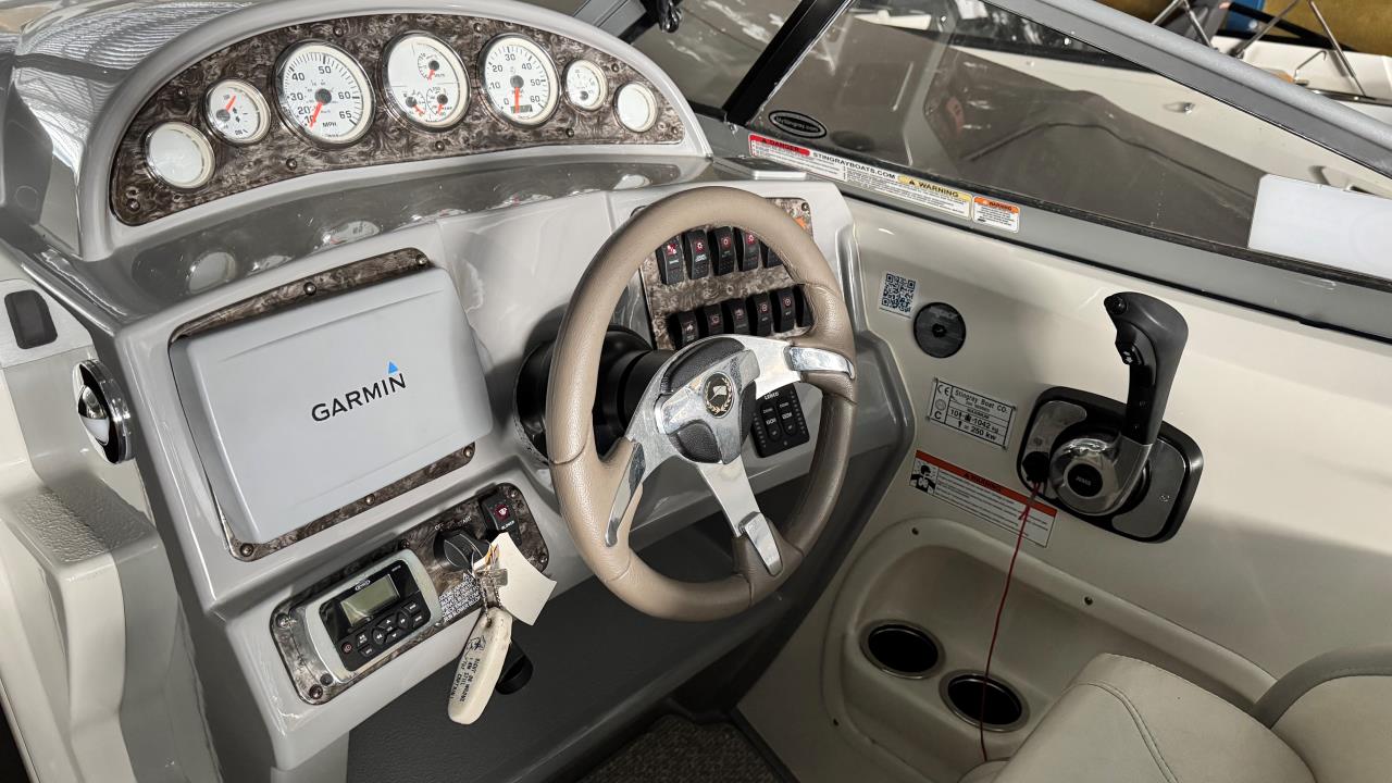 Stingray 250 CS med Volvo Penta 27 / DP -13