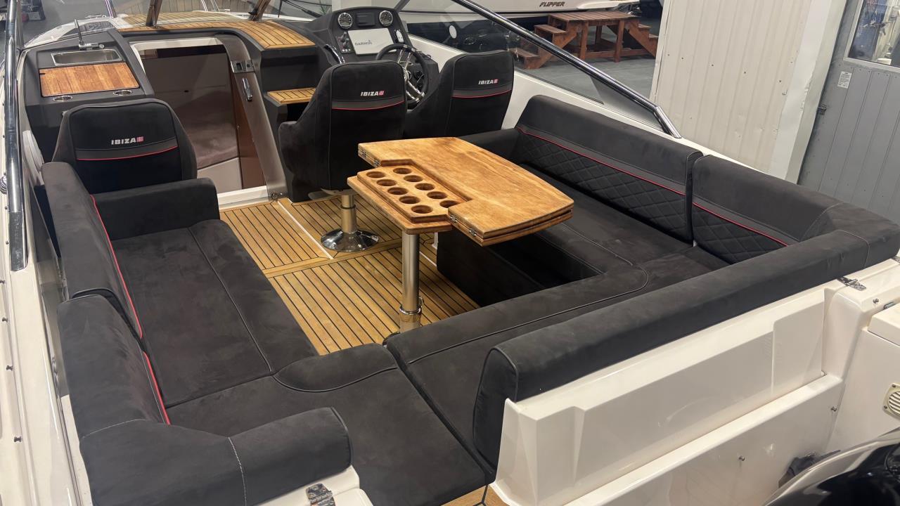 Ibiza 760 Touring med Mercury F250 XL -17