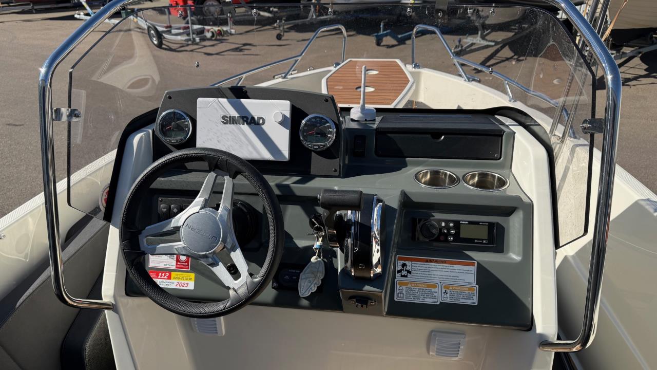 Uttern S53-22 med Mercury F100 ELP-23