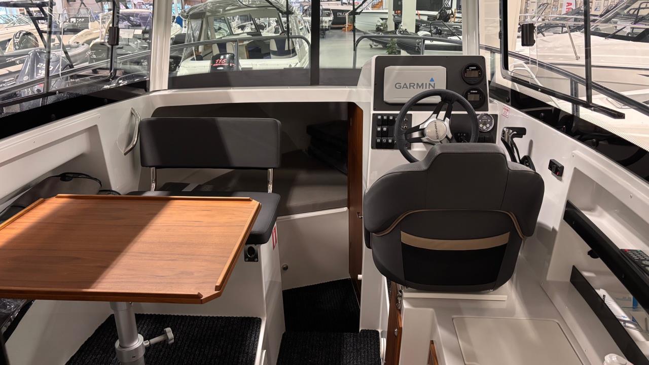 Finnmaster P7W -23 med Yamaha F200 XCA -25