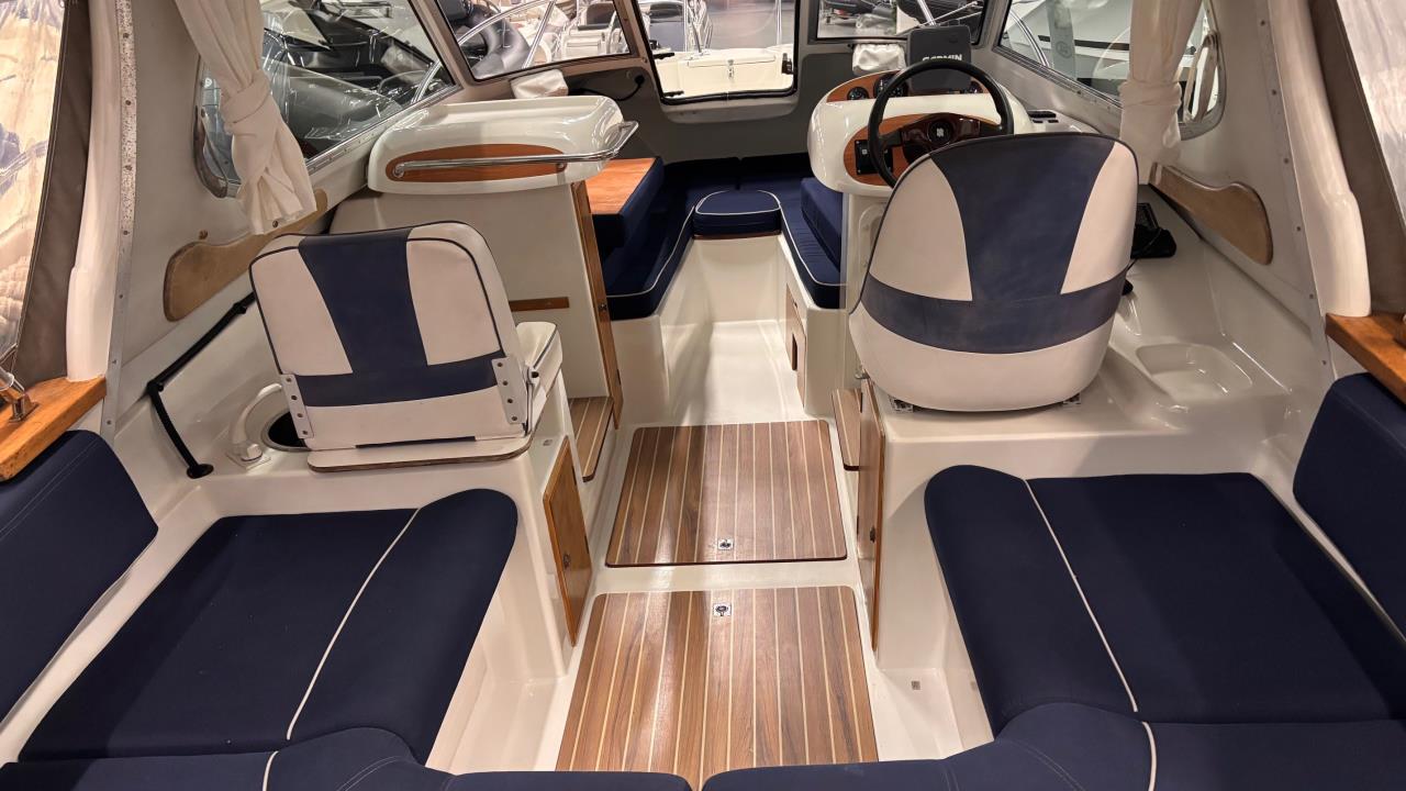 Finnmaster 6100 OC Royal -02 med Mercury F115 -02