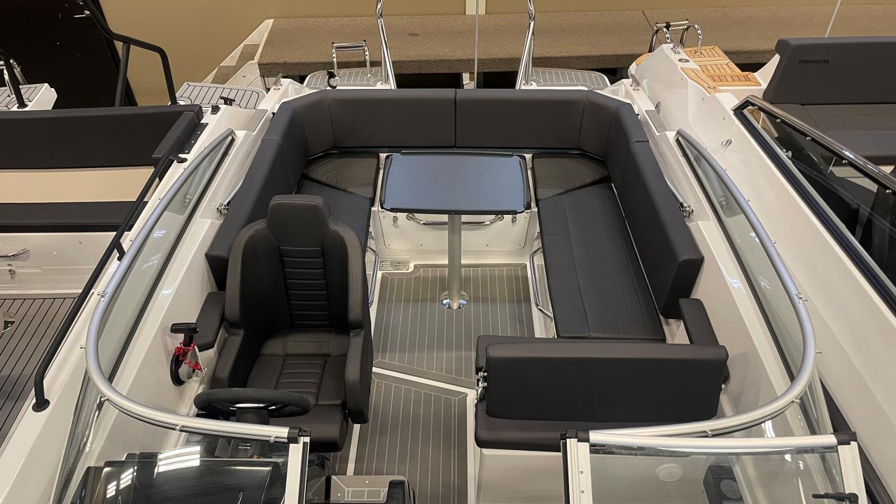 Finnmaster T6 -24 med Yamaha F150 XB -25
