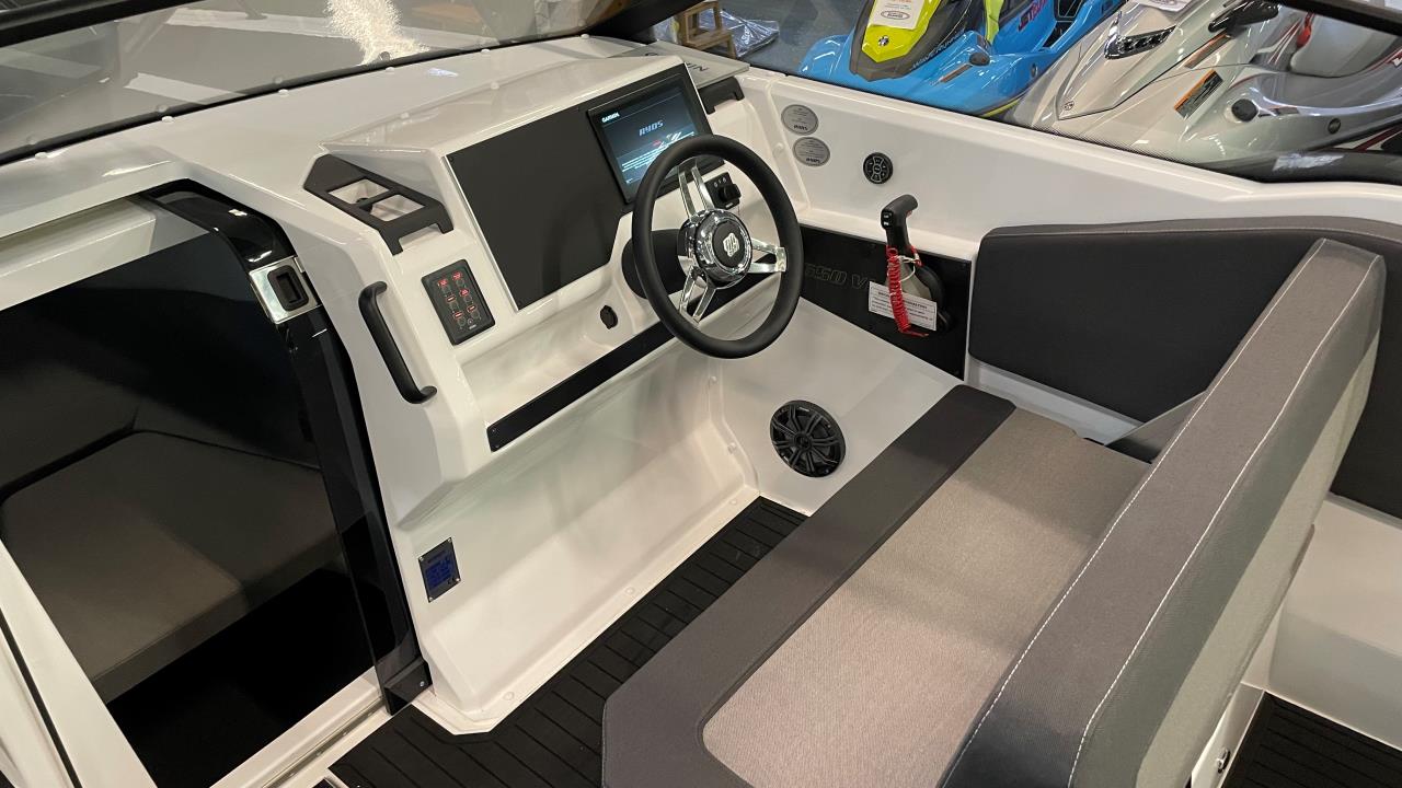 Ryds 650 DC -23 med Yamaha F150 XB -25