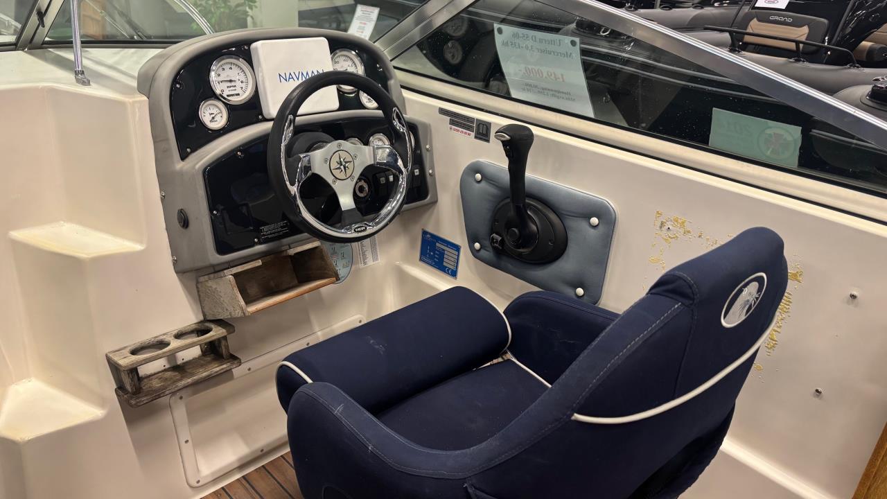 Uttern D55 Exclusive -06 med Mercruiser 3.0L -06