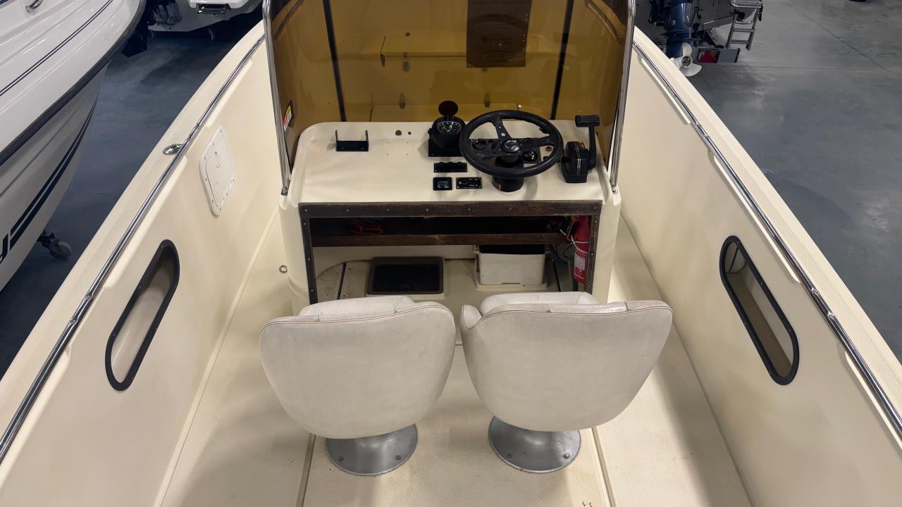 Nimbus Max 1 med Volvo Penta 250A SP -92