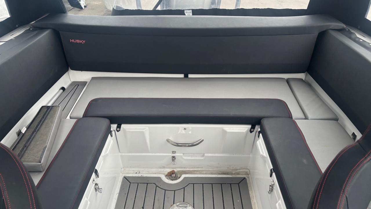 Husky R7 -22 med Yamaha VF175 V-Max -23