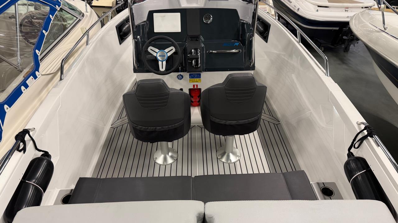 Bella 600R -24 med Mercury F 115 ELPT -25