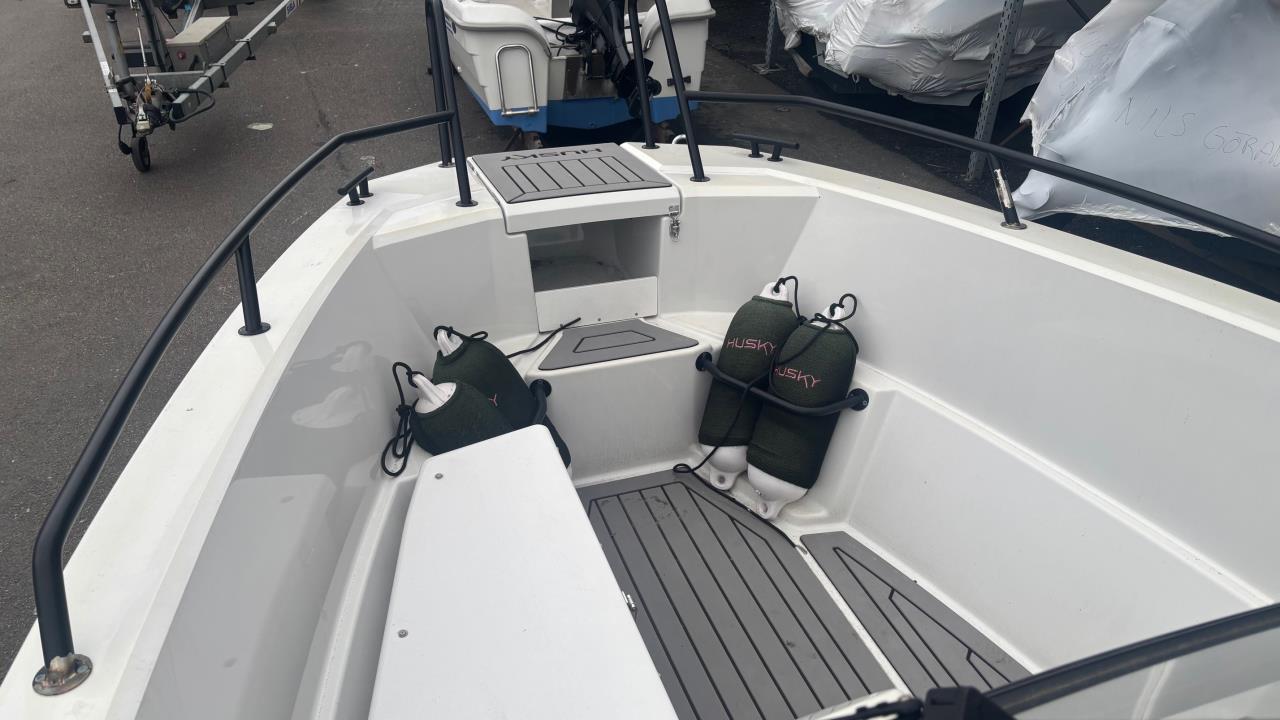 Husky R7 -22 med Yamaha VF175 V-Max -23