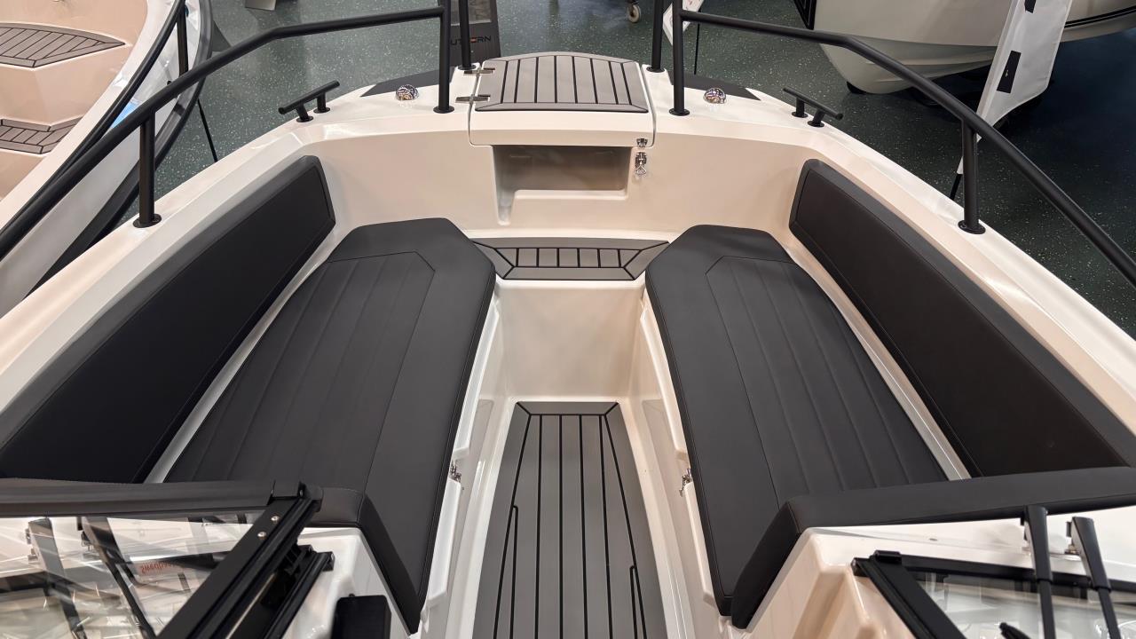 Finnmaster R6 -24 med Yamaha F150 XB -25