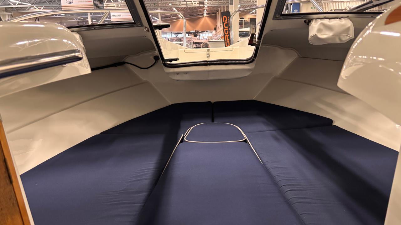 Finnmaster 6100 OC Royal -02 med Mercury F115 -02