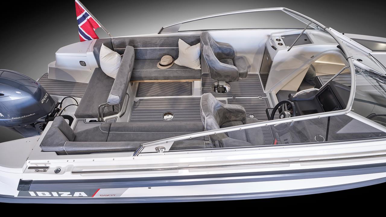 Ibiza 690 T -26 Yamaha F 225 XCB -26