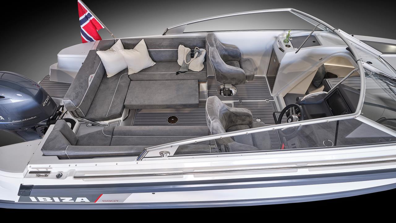 Ibiza 690 T -26 Yamaha F 225 XCB -26