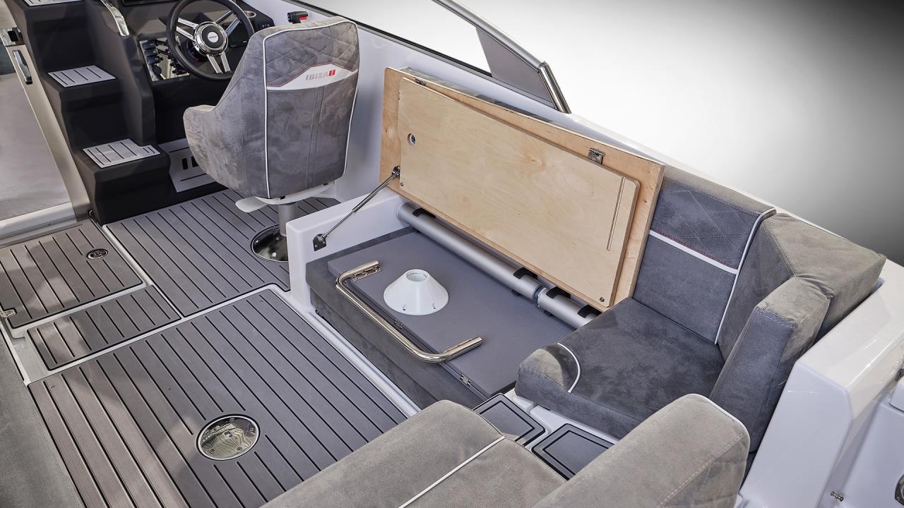 Ibiza 690 T -26 Yamaha F 225 XCB -26