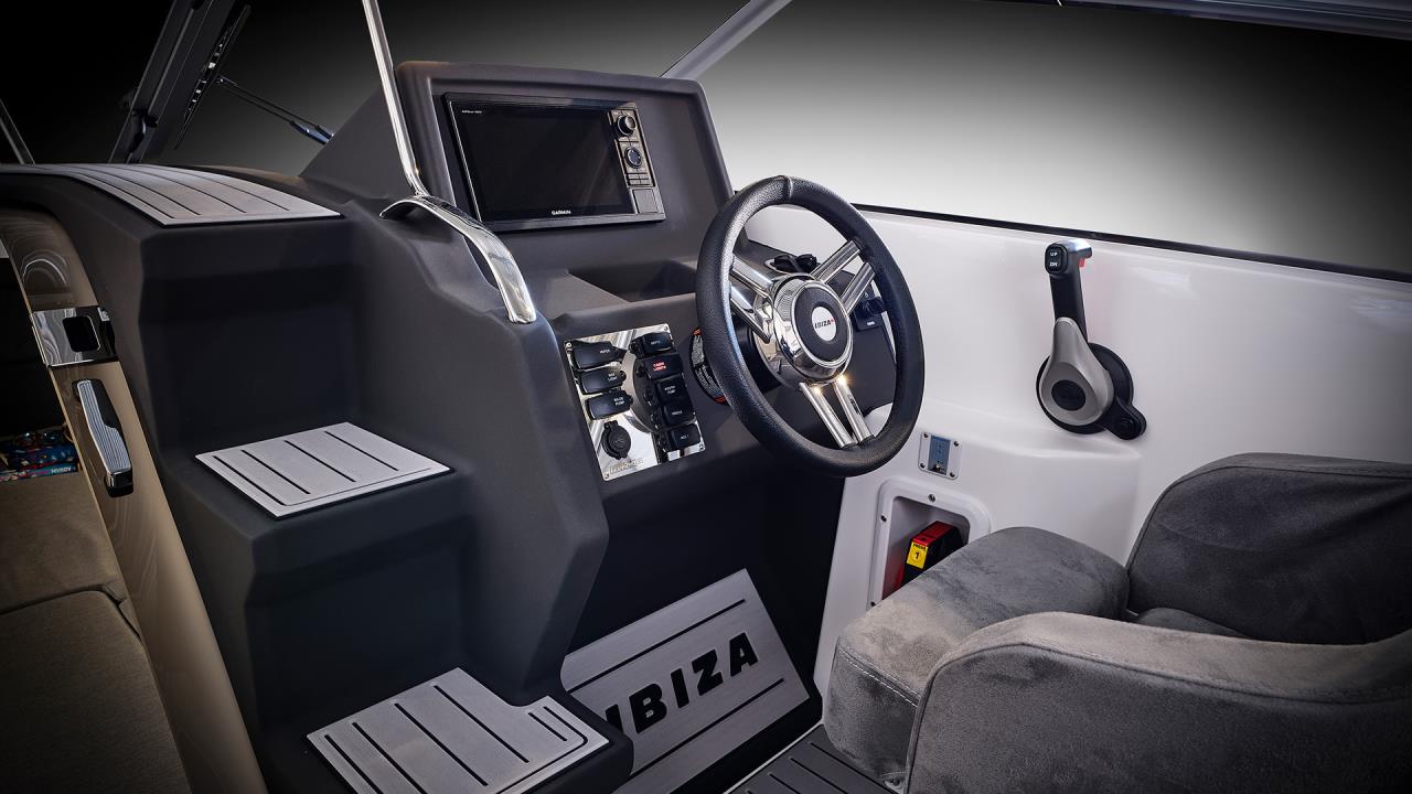 Ibiza 690 T -26 Yamaha F 225 XCB -26