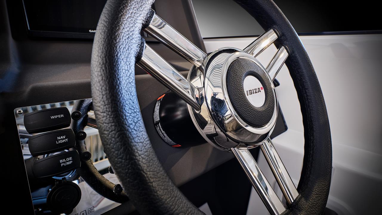 Ibiza 690 T -26 Yamaha F 225 XCB -26