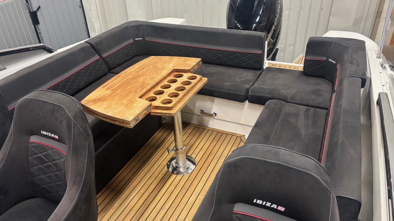 Ibiza 760 Touring med Mercury F250 XL -17