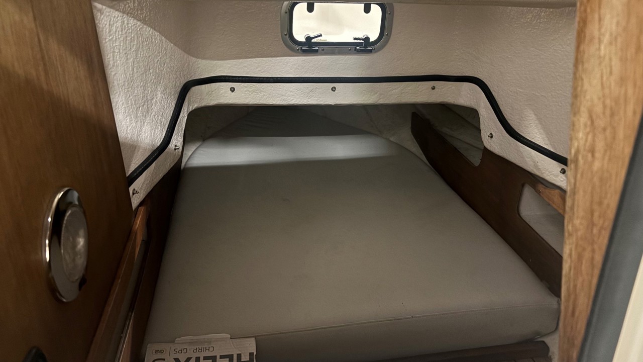 Uttern 6402 med Mercruiser 3,0 L -00