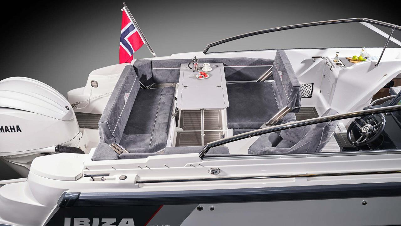 Ibiza 711 T med Yamaha F 250 XSB2 -2026