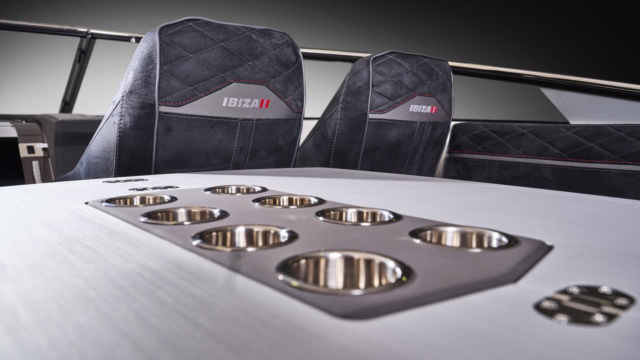 Ibiza 770T med Yamaha F 250 XSB2 -2026