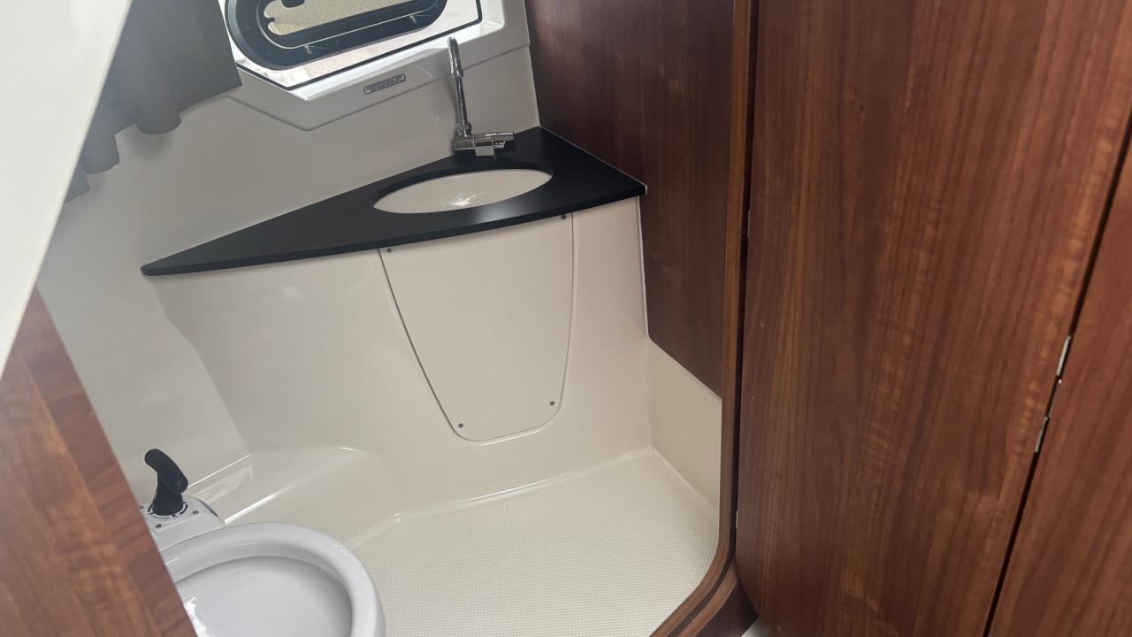 Uttern D77 -17 med Mercury F250 XL DTS -17