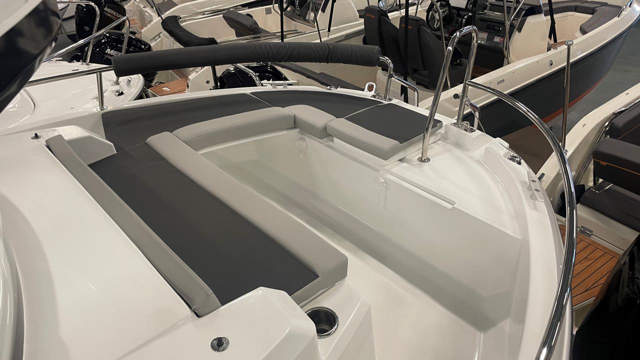 Jeanneau 795 Sport Serie 2 med Yamaha F225 XCB -23