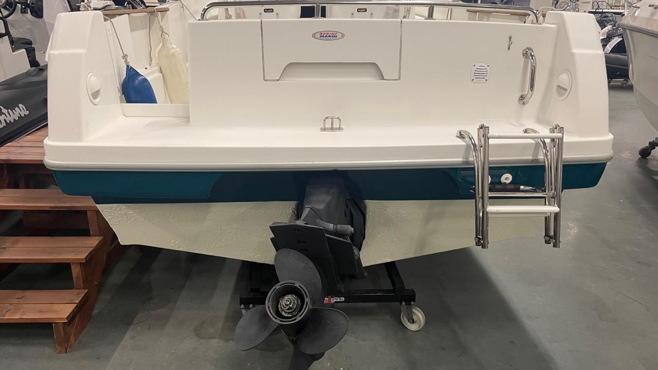 Jeanneau 725 WA med Volvo Penta 4.3 GL -00