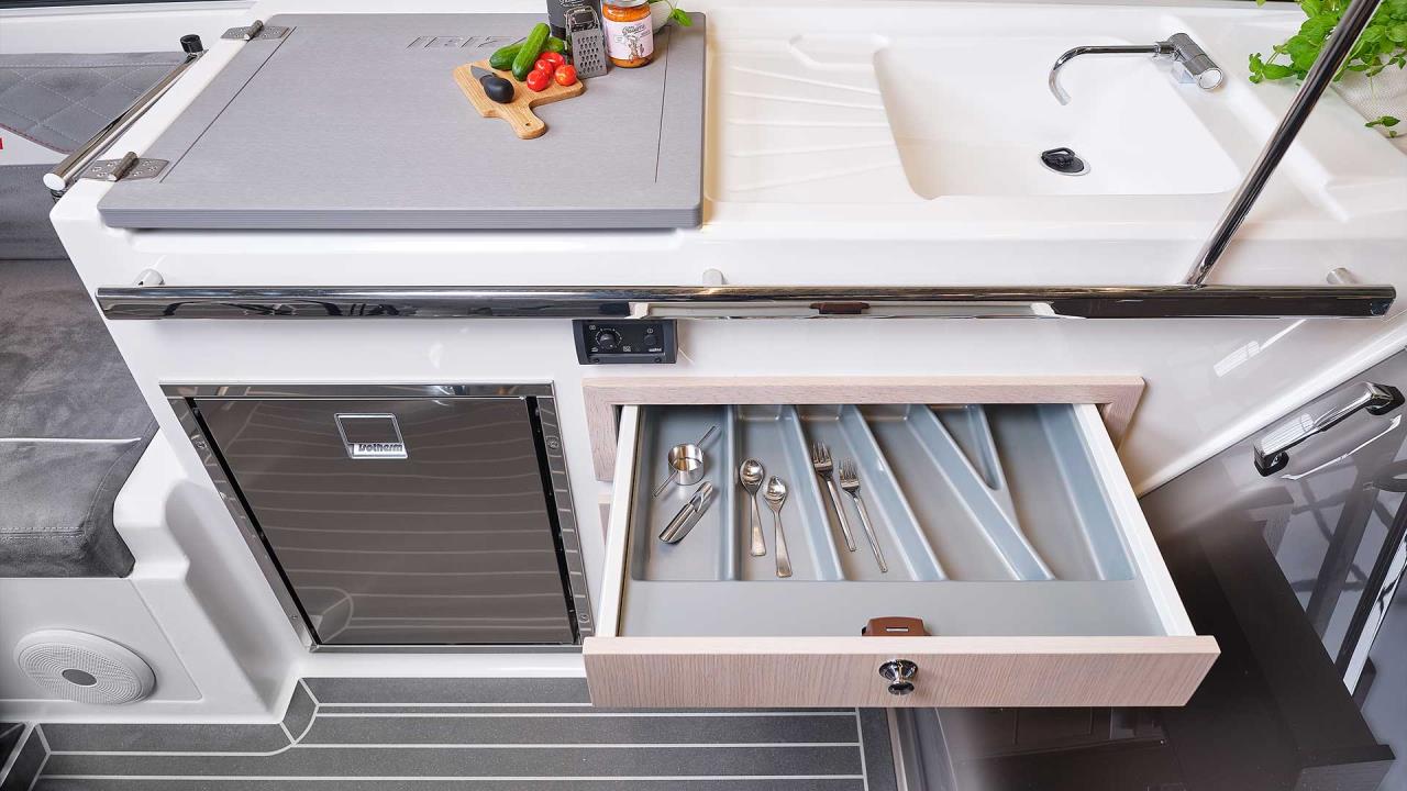 Ibiza 811 Touring med Yamaha F300XSB2 2026