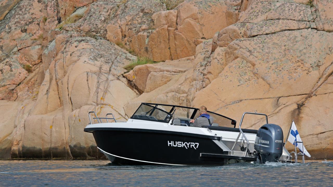 Husky R7 -16 Yamaha F 200 FETX -16