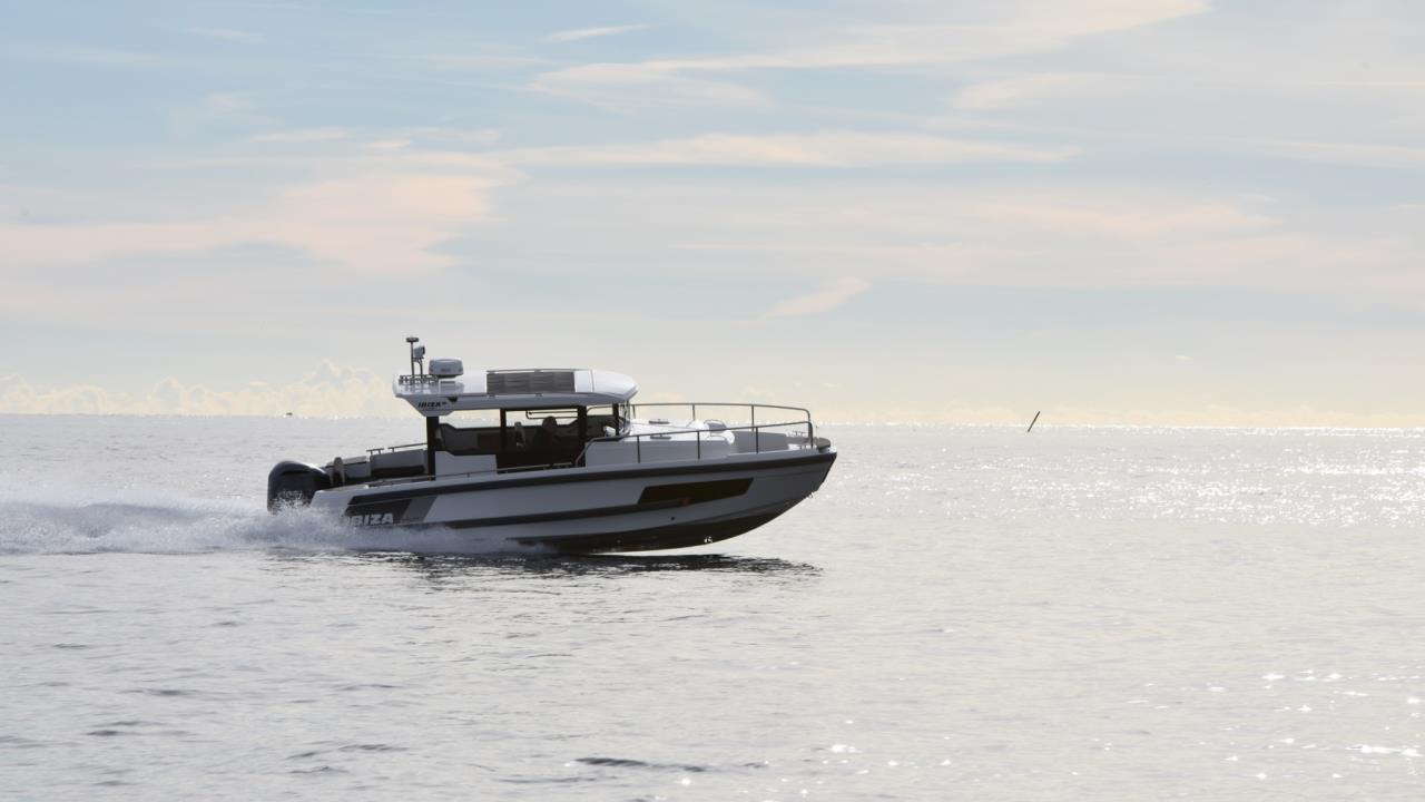 Ibiza 811 Explorer -21 Yamaha F300BETX -21