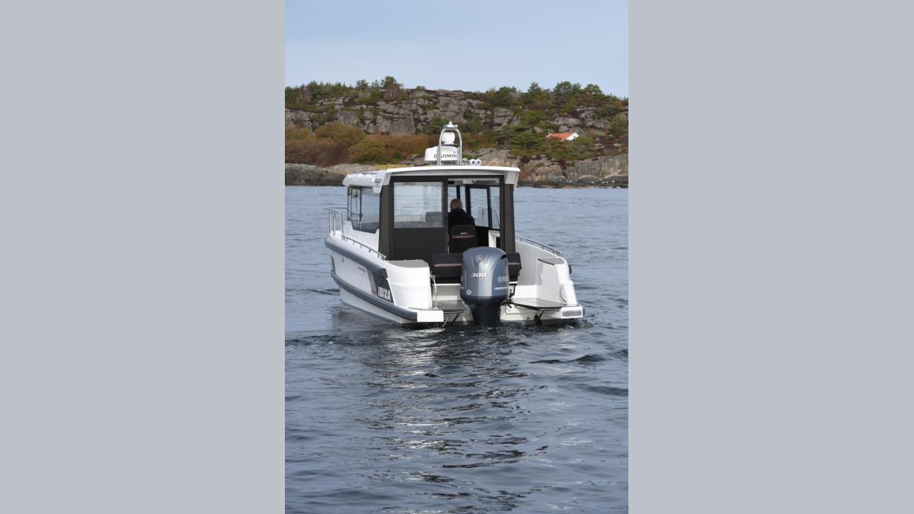 Ibiza 811 Explorer -21 Yamaha F300BETX -21
