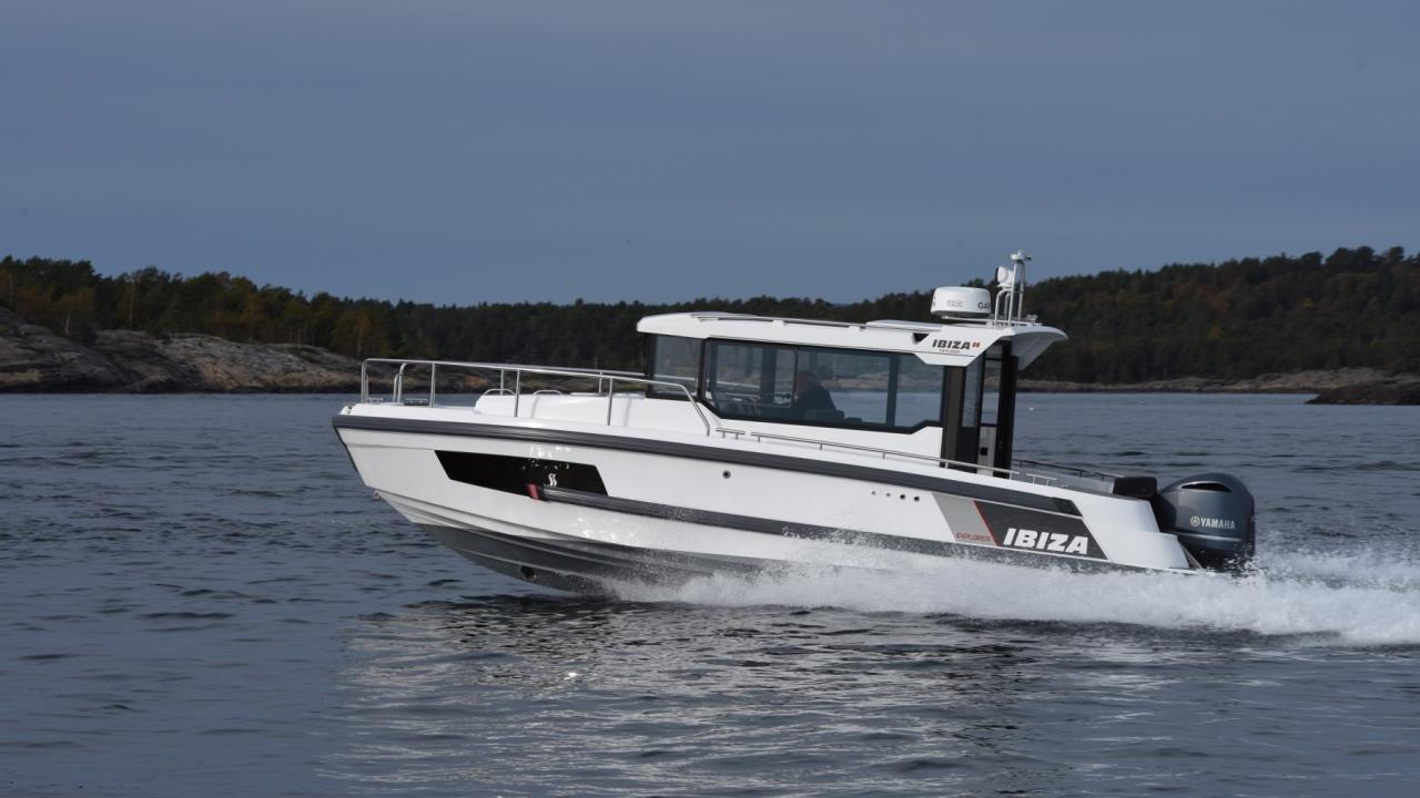 Ibiza 811 Explorer -21 Yamaha F300BETX -21